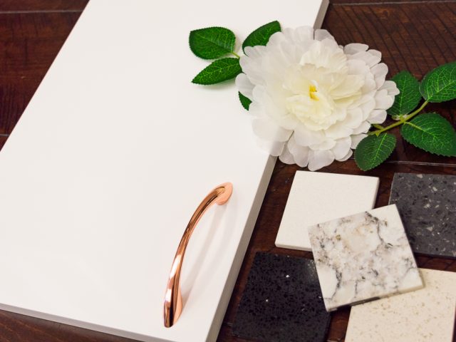 USC - Palermo Gloss White Frameless