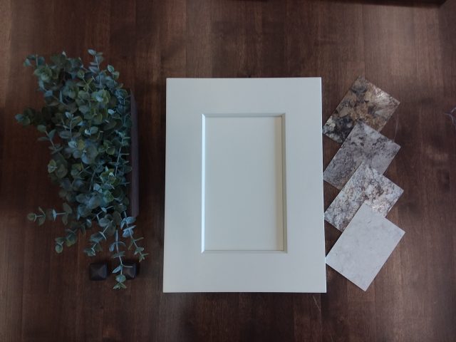 USC - Shaker Antique