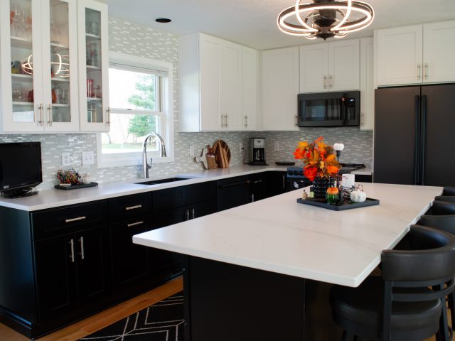 Black and White Shaker Kitchen Black and White Shaker Kitchen